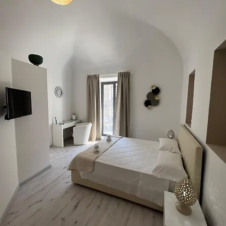 San Giuliano Palace Гостевой дом Катания
